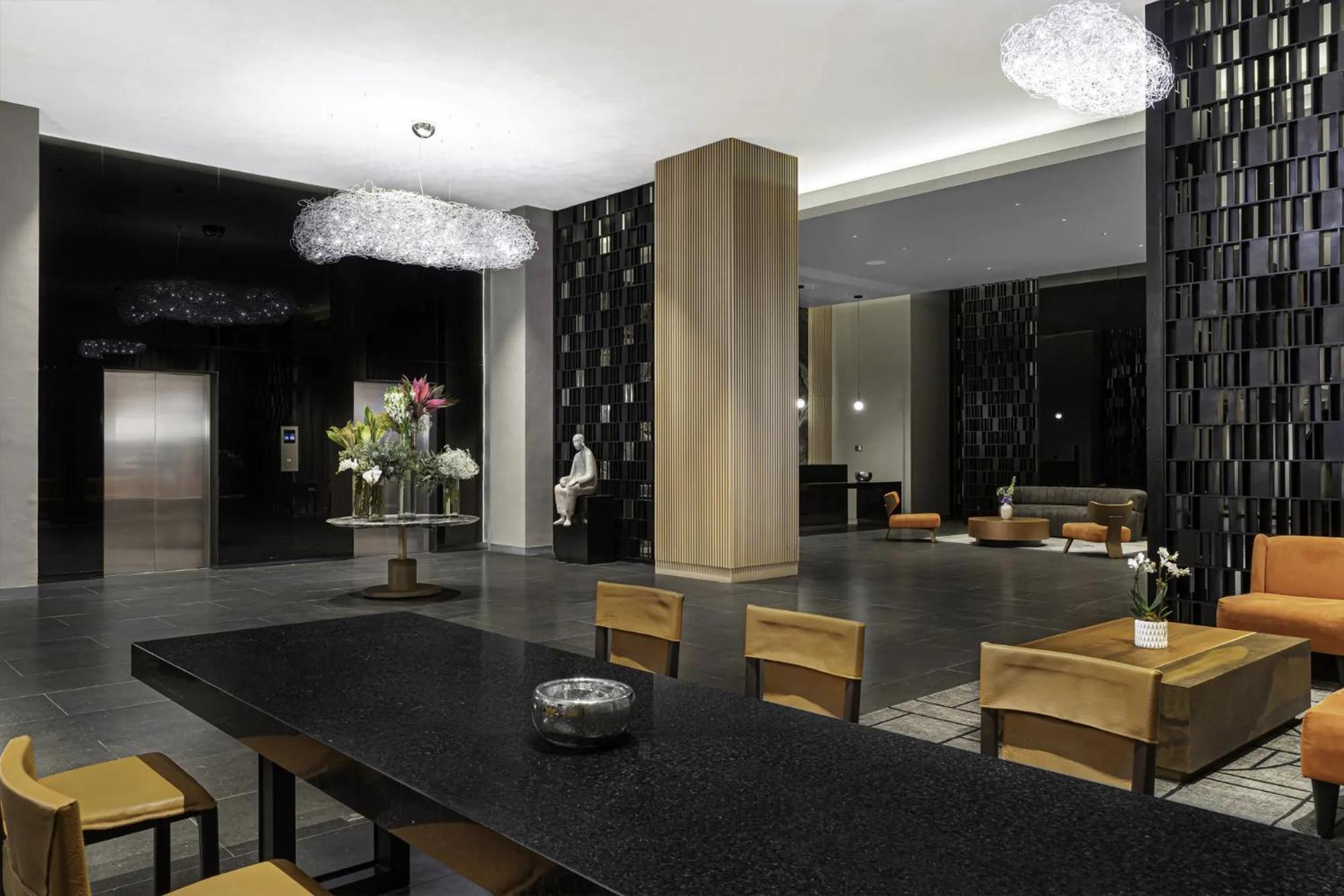 2006 Aparthotel